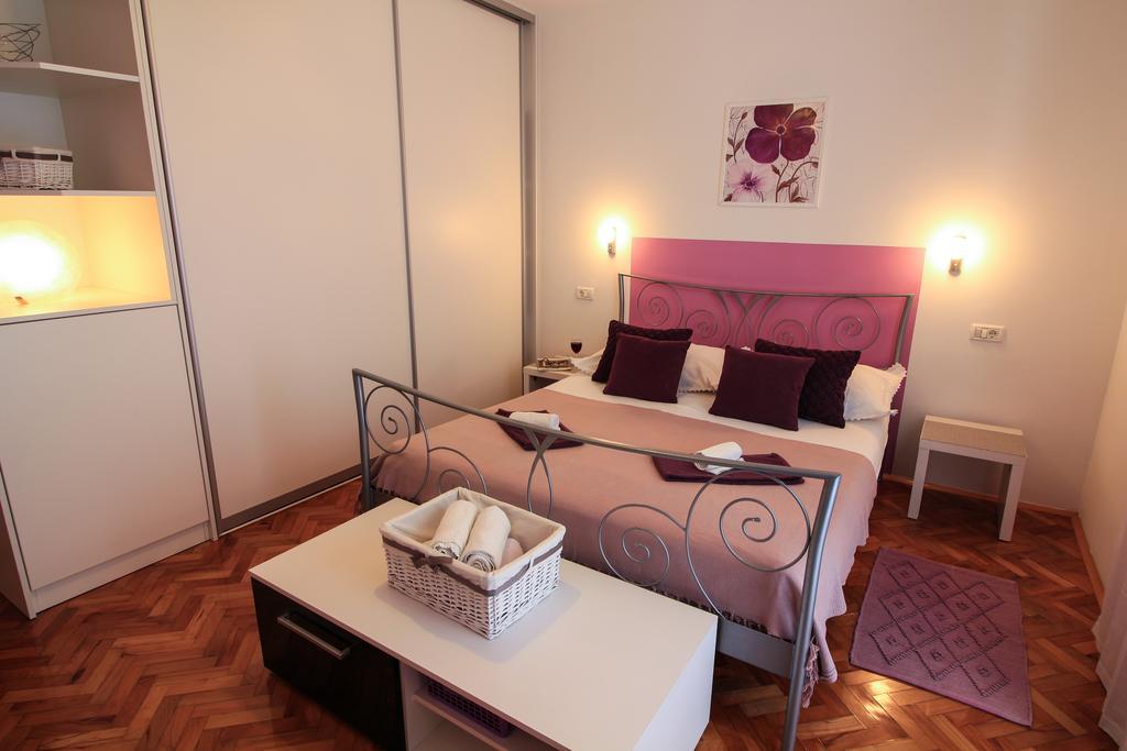 Apartments Lavanda Примоштен Экстерьер фото